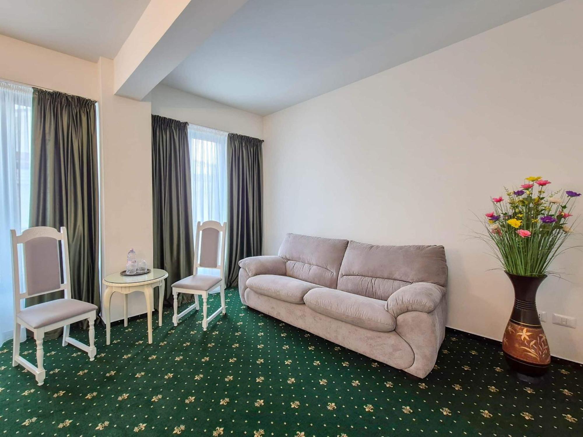 Green Park Boutique Hotel Focşani Eksteriør billede