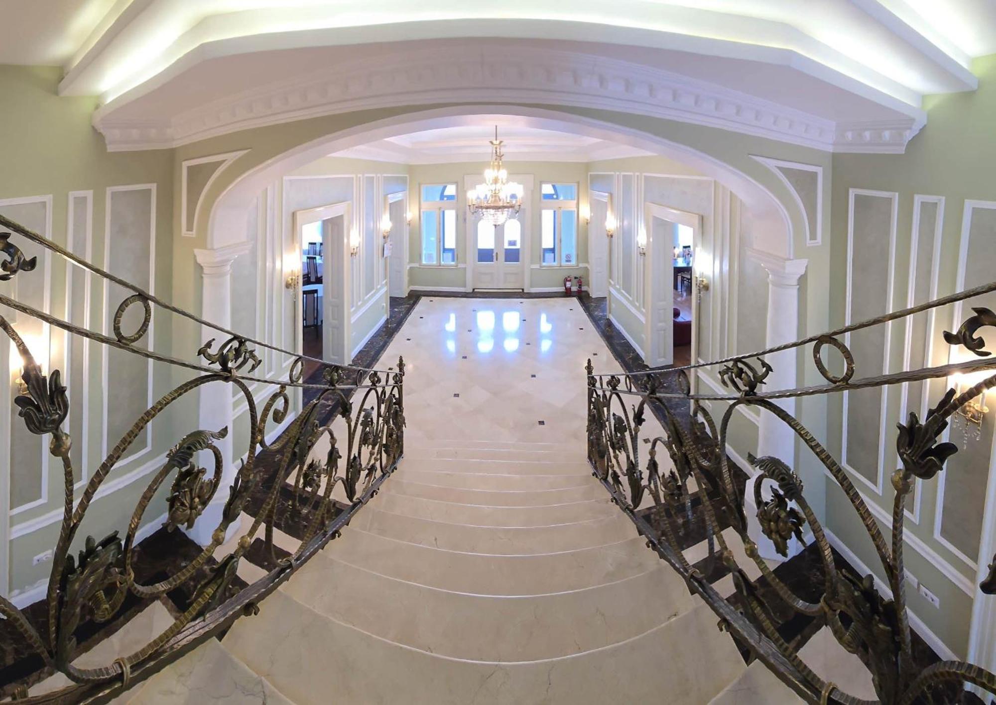Green Park Boutique Hotel Focşani Eksteriør billede