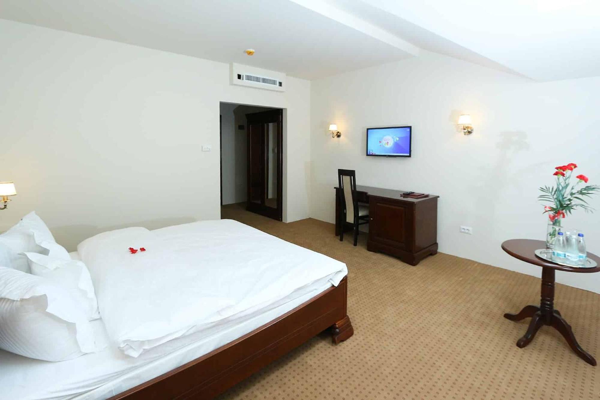 Green Park Boutique Hotel Focşani Eksteriør billede